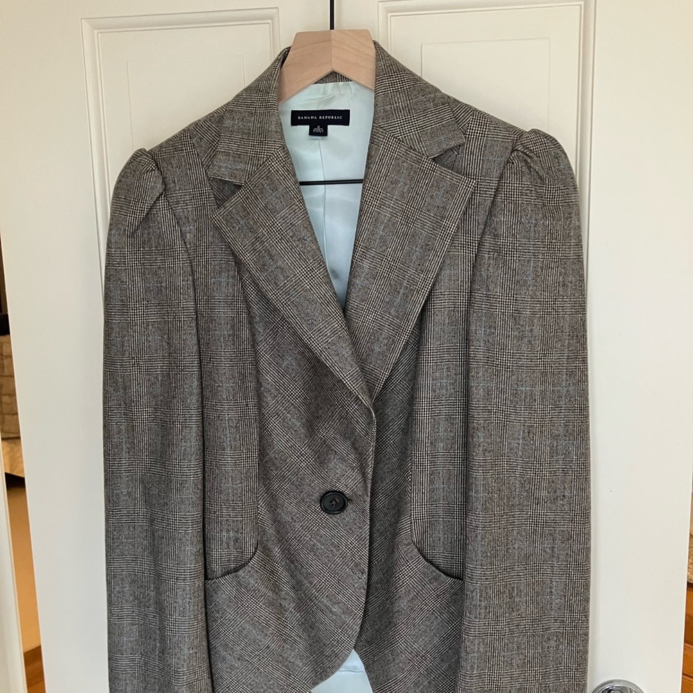 Banana Republic Gray Tailored Blazer with Notched Lapels